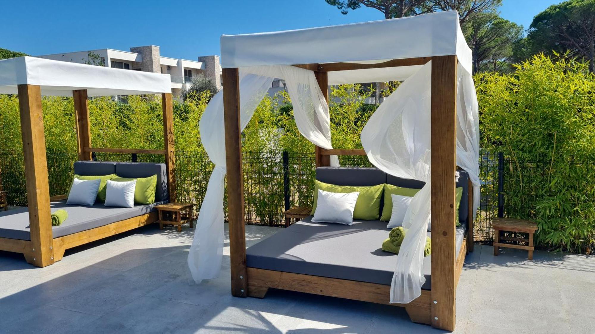 Rosemarine Villas Durrës Buitenkant foto