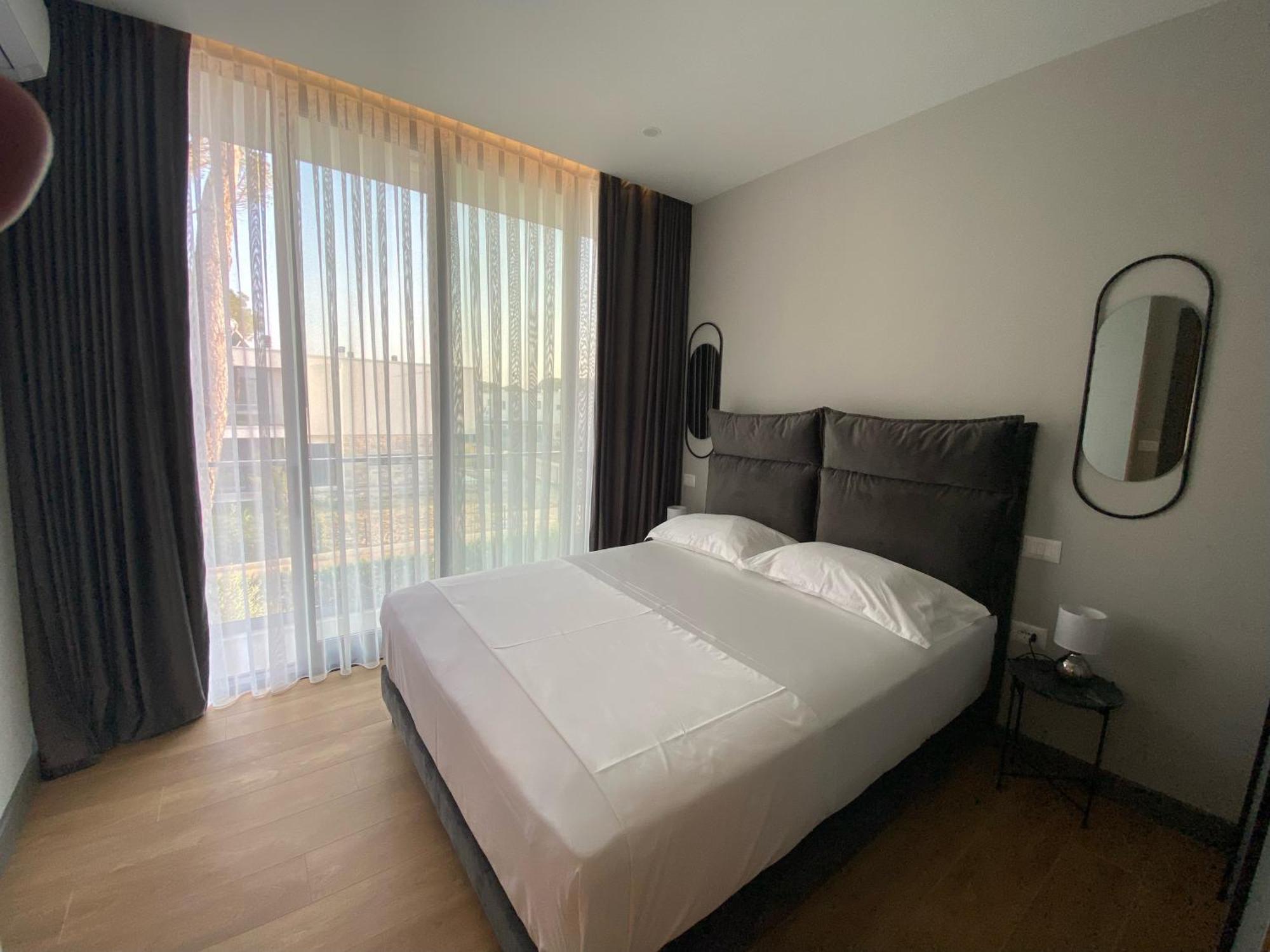 Rosemarine Villas Durrës Buitenkant foto